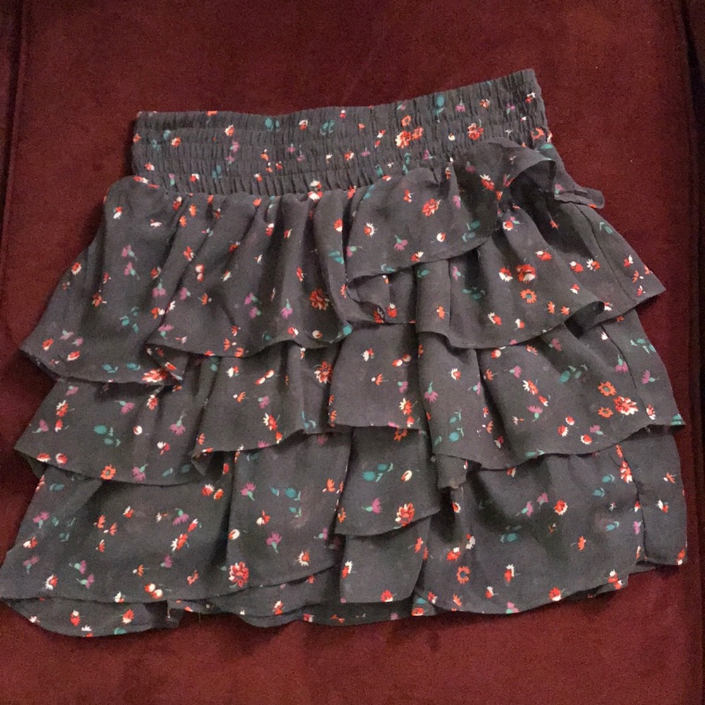 American Eagle Floral Skirt